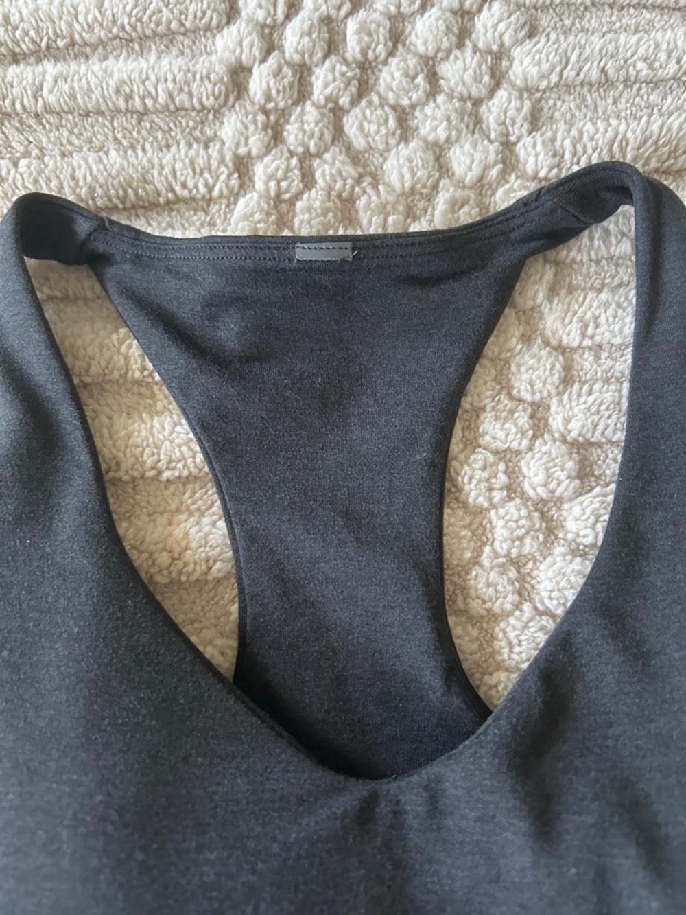 Vuori Black Crop Tank Top - Picture 3 of 6